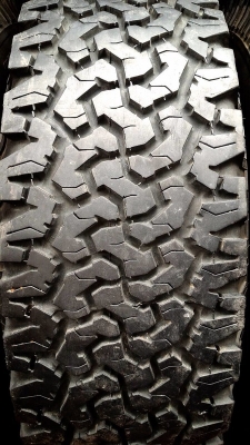 ยาง BF ALL 265 x 75 x 16 พร้อมล้อเล็บเหยี่ยวแท้ ISUSU 4 WD ยาง BF ALL 265 x 75 x 16 พร้อมล้อเล็บเหยี่ยวแท้ ISUSU 4 WD