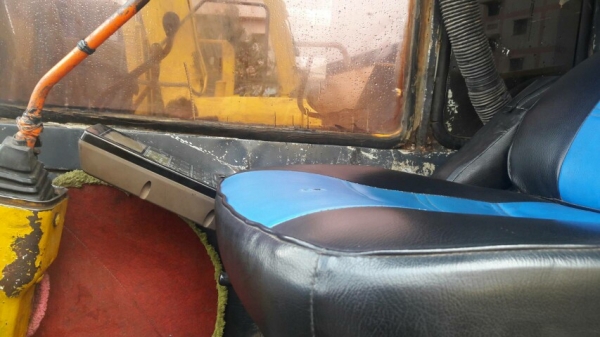 ขายแมคโครkomatsu