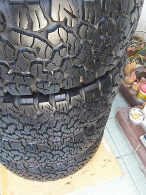 BF ko2 USA. 10PR 265/70/16 สิ้นปี15 สภาพดีมาก 1ชุด