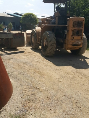 รถตัก CAT 922 เอวแข็ง สภาพดี