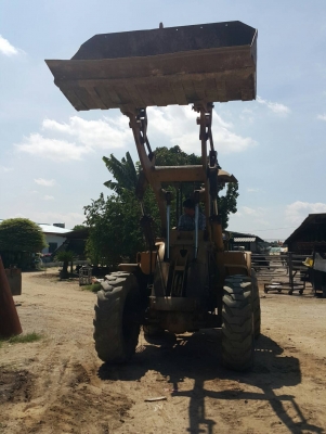 รถตัก CAT 922 เอวแข็ง สภาพดี