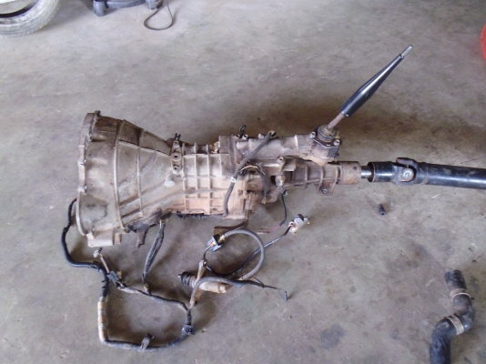 เครื่องISUZU ดีแม็กตัวแรก4JA1-Tพร้อมเกียร์อุปกรณ์ครบๆ