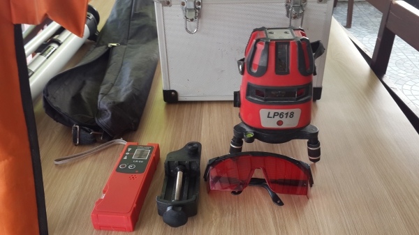 กล้องเลเซอร์พร้อมอุปกรณ์