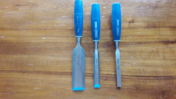 ขายสิ่วSTANLEYชุด3ตัว 12mm., 18mm., 38mm. Made in England.เก่าเก็บ