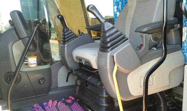 ขายแมกโคแคท312D2รถมือเดียวป้ยแดง7000ชมสวยกิ้บ