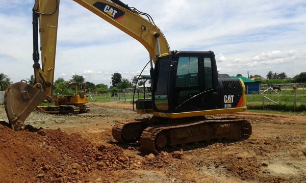 ขายแมกโคแคท312D2รถมือเดียวป้ยแดง7000ชมสวยกิ้บ