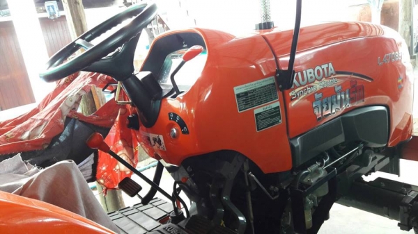 ขายรถไถ คูโบต้า L4708SP คืนดาวน์1แสน เจ้าของจะส่งงวดแรกให้ ทำงานร้อย ชม. อุปกรณ์ ผาน6 โรตารี่ ทำงวดมา6งวด