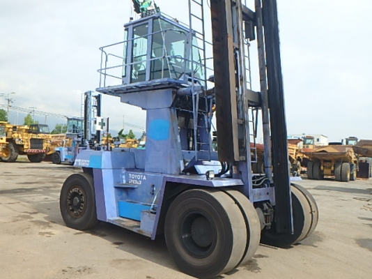 ขายรถโฟคลิฟท์ TOYOTA FD4H200 ขายรถโฟคลิฟท์ TOYOTA FD4H200