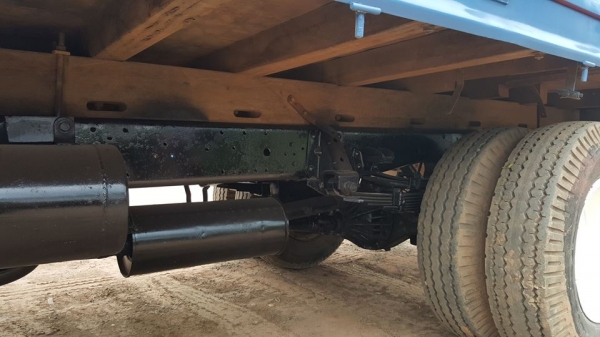 ขาย6ล้อเครน 2.5ตัน3ปอก isuzu NPR115 เพาเวอร์ แชชซีสวย เอกสารทะเบียนครบ