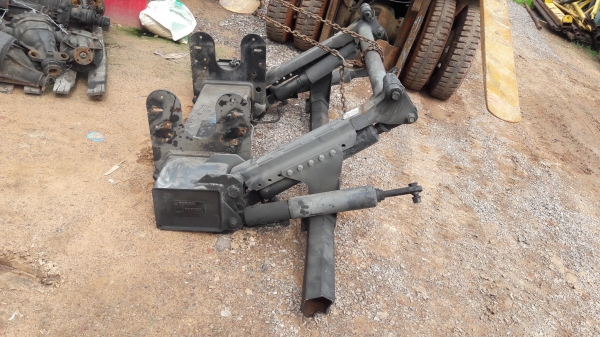 เหลือตัวเดียวแล้วครับ ฝาปิดท้าย รถบรรทุก  6 - 10  ล้อ มีแต่โครง ไม่มีแผ่นปิดฝาท้ายมา ราคาถูกๆ