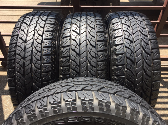 ยาง All Yokohama 265 70 16 ปลายปี12 ดอกเต็ม ไม่มีปะ ราคาไม่แพง
