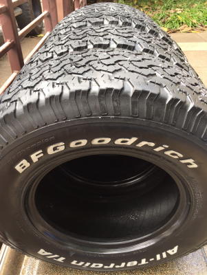 ยาง All BF Goodrich 265 75 16 ปี11 ดอกเยอะ พร้อมใช้งาน ราคาไม่แพง