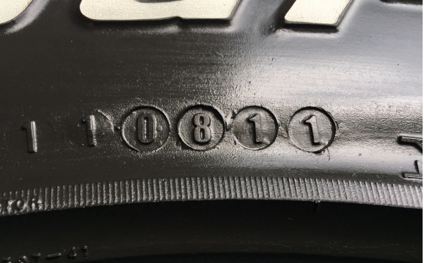 ยาง All BF Goodrich 265 75 16 ปี11 ดอกเยอะ พร้อมใช้งาน ราคาไม่แพง