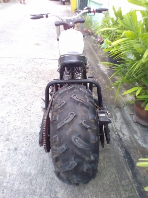 โอ บางนา ขาย sr400 แต่งคัสต้อมมันๆ54,000 บาท