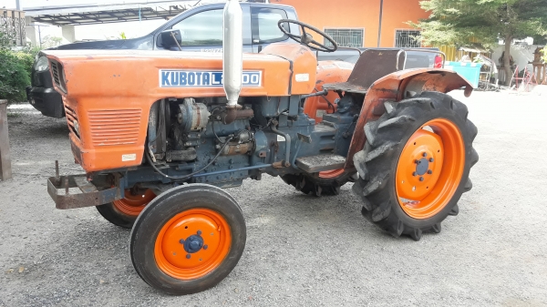 ขายคูโบต้าL2000สภาพใช้งานได้  ระบบดี ยางพอใช้ แบบเดิมๆ