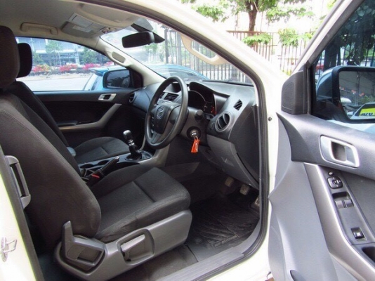 MAZDA BT50 PRO 2.2 Hi-Racer FREE STYLE CAB MT ปี2015 โทร 062-991-6649 ดาวออโต้เบสท์