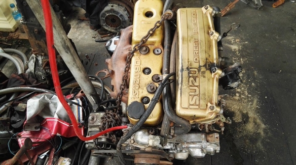 เครื่องมังกร ฝาทอง 4JA1