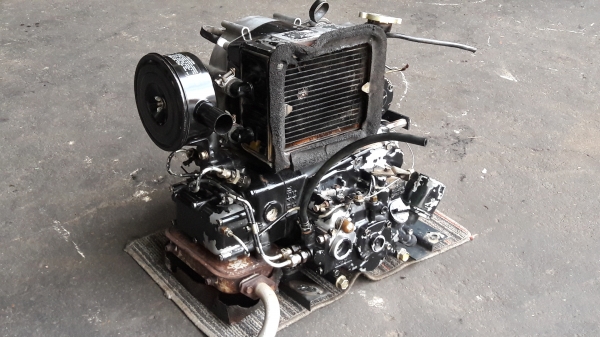 ขายเครื่องยนต์ดีเซล2สูบ  Mitsubishi C45  นำเข้าญี่ปุ่น