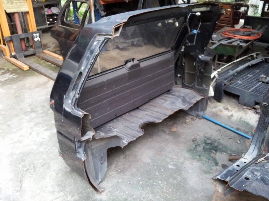 ท้ายตัดติดบอดี้ NISSAN TERRANO 1