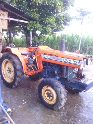 สีนวนจัดให้ Kubota L18.02.18 18แรง ขับเคลื่อนสี่ล้อ สภาพดี พร้อมใช้งานแบบทนๆ สนใจติดต่อ 089-9638932 สีนวนจัดให้ Kubota L18.02.18 18แรง ขับเคลื่อนสี่ล้อ สภาพดี พร้อมใช้งานแบบทนๆ สนใจติดต่อ 089-9638932