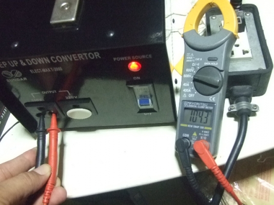 หม้อแปลงไฟจาก 200v/220V/240V ==> 100v ขนาด 2,000w ของ SUNDAR รุ่น ELECT-MAX T-2000