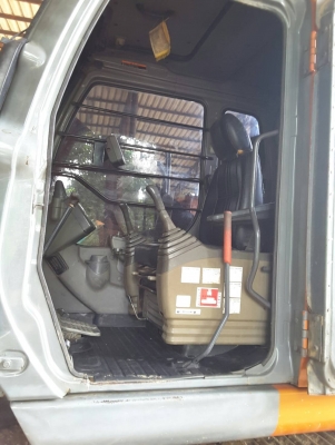 ขาย!! >>> Hitachi Zx225 รุ่น 1 USR <<< รถสวยพร้อมใช้งาน ลอนเลอร์ใหม่ เอกสารอินวอย