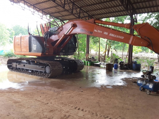 ขาย!! >>> Hitachi Zx225 รุ่น 1 USR <<< รถสวยพร้อมใช้งาน ลอนเลอร์ใหม่ เอกสารอินวอย