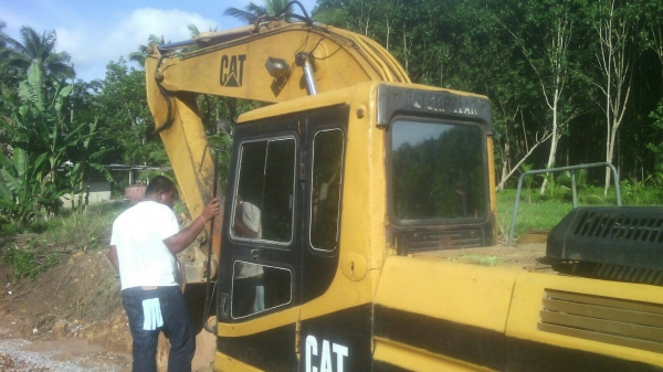 รถขุด CAT320V2 รถสภาพดี สวยใช้ได้