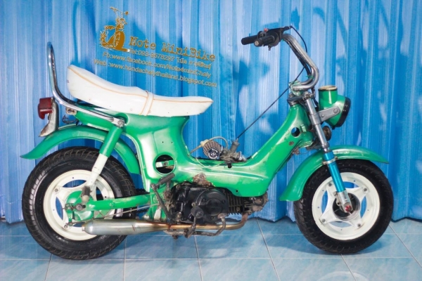 รอบสุดท้ายครับ 8900 เครื่องเวฟ100 #ชาลีแท้ #Honda #Chaly ไม่ลดแล้วนะครับ -เครื่อง Honda เวฟ100 ไม่มีหยด ไม่มีเยิ้ม แน่นๆเงียบๆ -ยางหน้า-หลัง ใหม่ๆดอกยางเต็ม ขนยางยังอยู่ -บังโคลนหน้า-หลังเหล็ก -ล้อหน้า-ล้อหลัง สีขาวมุกประกายเงินสวยๆ -สีรถตามภาพ -มีแบตเตอร