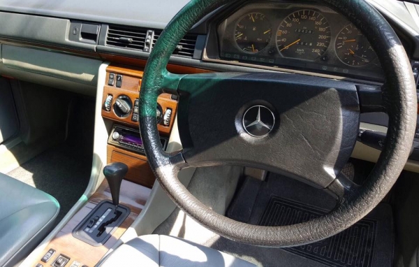 ขายเบนซ์ 300 E ปี 91 เครื่องบินซิล + แก็ส LPG ไฟฟ้าทั้งคัน รถสวยเดิมๆบางๆ