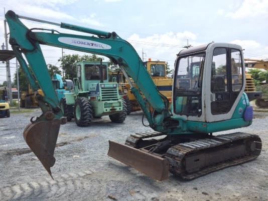 แบคโฮเล็ก KOMATSU PC40-7 เก่าญี่ปุ่นแท้ หัวเก๋ง พร้อมใช้