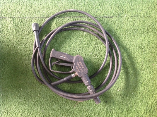 เครื่องอัดฉีดน้ำแรงดันสูง ETOP ใช้งานปกติ เครื่องอัดฉีดน้ำแรงดันสูง ETOP ใช้งานปกติ