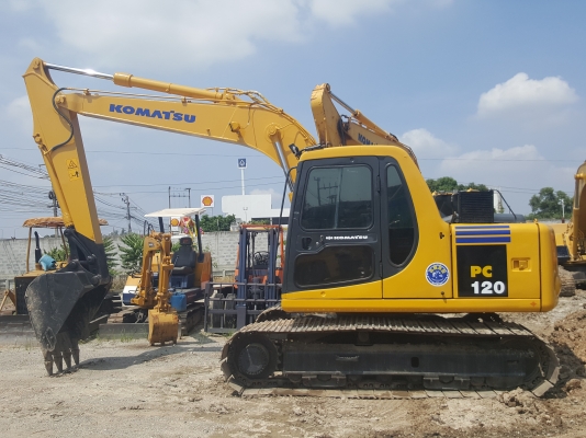 ขายครับpc120-6ไฟฟ้าครบ เอกสารเบ่มทะเบียน สนใจติดต่อ0851562314