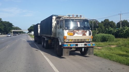 สิบล้อ Hino 195HP(ดั้ม) ตัวเป็นรุ่นSumo FM227