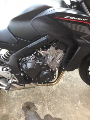 ขาย cb650f 2014 สภาพนางฟ้าครับวิ่งน้อยไมค์แท้ไม่มีกรอเหมือนรถใหม่ไม่ล้มไม่ชนจัดไ
