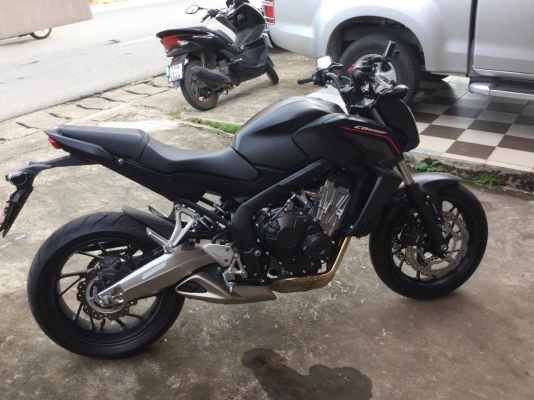 ขาย cb650f 2014 สภาพนางฟ้าครับวิ่งน้อยไมค์แท้ไม่มีกรอเหมือนรถใหม่ไม่ล้มไม่ชนจัดไ