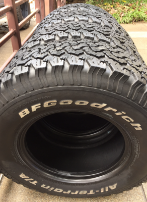 ยาง All BF Goodrich 265 75 16 ดอกเต็ม ติดหนวดทุกเส้น ไม่มีปะ ใช้งานน้อย ราคาไม่แพง