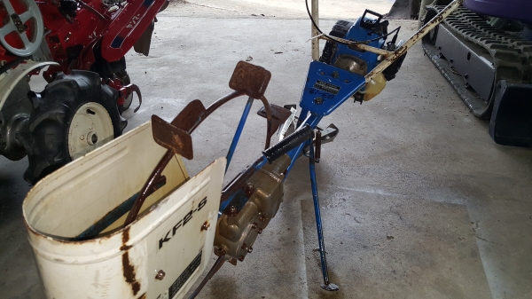 รถแหวกร่องน้ำในนาข้าว รหัสสินค้า B3 - 12 ต่อรองได้ ขายได้ขาย รถแหวกร่องน้ำในนาข้าว รหัสสินค้า B3 - 12 ต่อรองได้ ขายได้ขาย