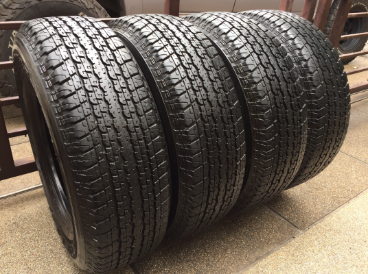 ยาง Bridgestone 245 70 16 สิ้นปี15 ดอกเต็ม ไม่มีปะ ราคาไม่แพง ยาง Bridgestone 245 70 16 สิ้นปี15 ดอกเต็ม ไม่มีปะ ราคาไม่แพง