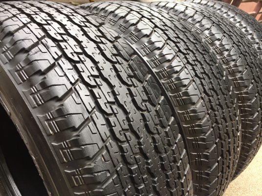 ยาง Bridgestone 245 70 16 สิ้นปี15 ดอกเต็ม ไม่มีปะ ราคาไม่แพง ยาง Bridgestone 245 70 16 สิ้นปี15 ดอกเต็ม ไม่มีปะ ราคาไม่แพง