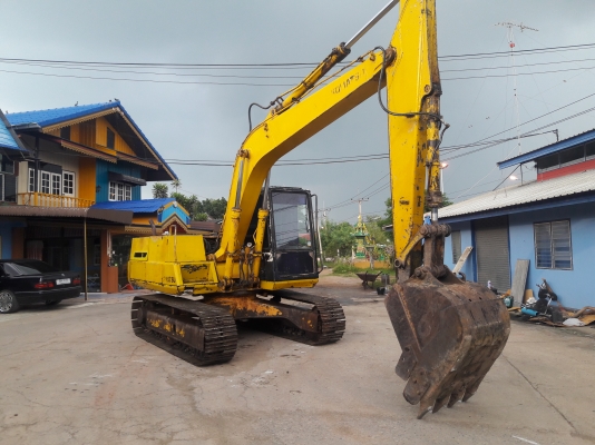 ขายแมคโค โคมัสสุ 120-3 ชีเรี่ยนสูง รถไม่ค่อยได้ใช้ รถสภาพดีมากโซ่เต็มใบหนา เอวแน่น แอร์เย็นโทร0805771468 kอาท