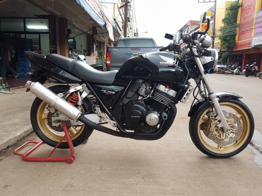ขายคับ HONDA CB400 ปี98เวอร์ชั่นS เดิมๆ สีสวย ของแต่งนิดหน่อย อินวอยส์ สรรพสามิตร ราคา 63500 บาท ส่งได้ทั่วไทยคับ สนใจติดต่อ 081-0578282 FACEBOOK ชาญณรงค์ ป๊อป ชัยอมฤต ไอดีไลน์ POPBIGBIKESAKON คับ สนใจรถสวย ถูก ดี ต้อง POP BIGBIKE SAKONNAKHON คับ คลิปวิดี