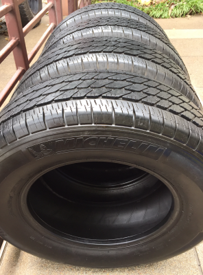 ยาง Michelin 265 65 17 สิ้นปี14 ดอกเต็ม ใช้ยาว ราคาไม่แพง ยาง Michelin 265 65 17 สิ้นปี14 ดอกเต็ม ใช้ยาว ราคาไม่แพง