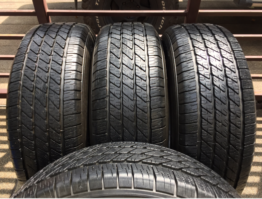 ยาง Michelin 265 65 17 สิ้นปี14 ดอกเต็ม ใช้ยาว ราคาไม่แพง ยาง Michelin 265 65 17 สิ้นปี14 ดอกเต็ม ใช้ยาว ราคาไม่แพง