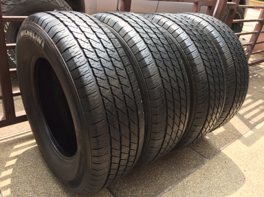 ยาง Michelin 265 65 17 สิ้นปี14 ดอกเต็ม ใช้ยาว ราคาไม่แพง