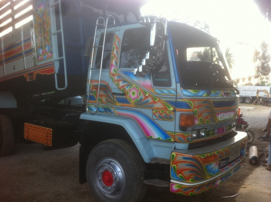 หล่อเลย อีซูซุ 240 นางฟ้าแท้ๆๆ