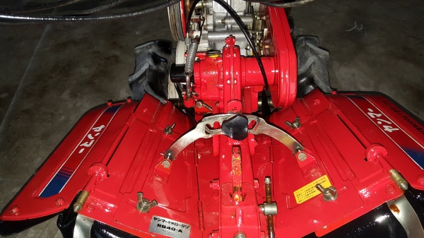 รถพรวนดิน สาดออกข้าง พร้อมใช้ รหัสสินค้า B3 - 11 คอหมุนได้ เครื่อง 8 แรง รถพรวนดิน สาดออกข้าง พร้อมใช้ รหัสสินค้า B3 - 11 คอหมุนได้ เครื่อง 8 แรง