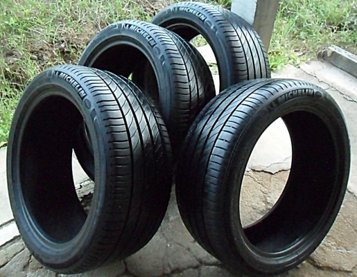 ยางซิ่ง17 มิชลิน 215-45-17 ลงพื้นปี14 (4เส้น3,200)ดอกหนาเกือบ 1เซ็น ยางซิ่ง17 มิชลิน 215-45-17 ลงพื้นปี14 (4เส้น3,200)ดอกหนาเกือบ 1เซ็น