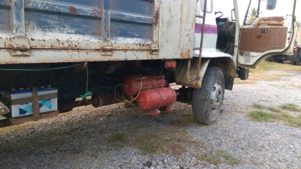 ขายรถสิบล้อดัมพ์ Hino FM176 เครื่อง EH700-168 แรง 2 เพลา ปี 44 กระบะดัมพ์ยาว 5.80 เมตร เบรคจิฟฟี่ หัวเดิมไม่เคยทำสี เป็นตัวสุดท้ายน็อตเพลาข้างขันเข้า ทะเบียนพร้อม ขายรถสิบล้อดัมพ์ Hino FM176 เครื่อง EH700-168 แรง 2 เพลา ปี 44 กระบะดัมพ์ยาว 5.80 เมตร เบรคจิฟฟี่ หัวเดิมไม่เคยทำสี เป็นตัวสุดท้ายน็อตเพลาข้างขันเข้า ทะเบียนพร้อม