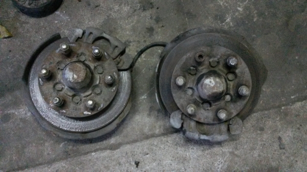 ขายดุมหน้าดิสเบรกหน้า อีซูซุ KB